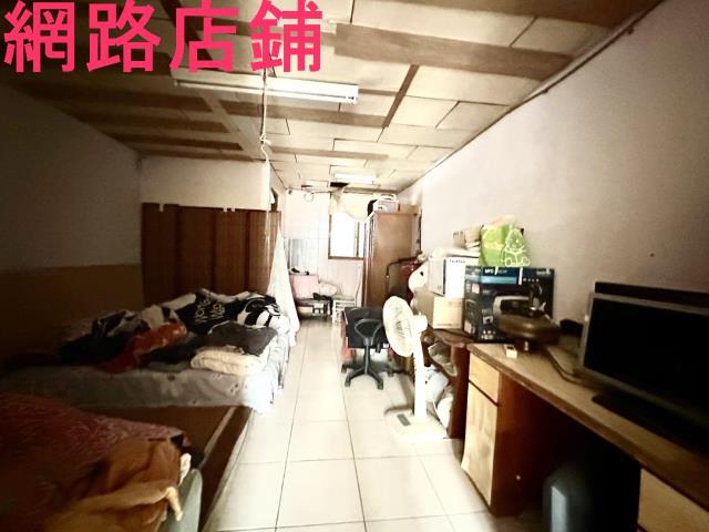東區店面-9