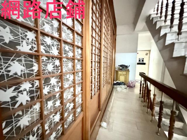 東區店面-12